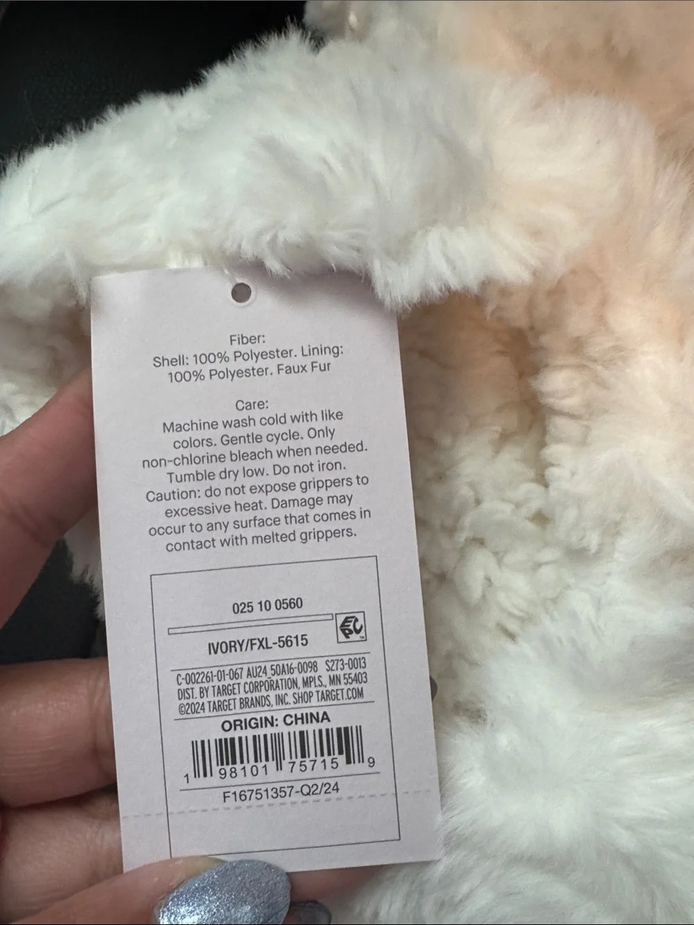 4pairs of auden Faux-Fur Slipper Socks in Ivory & Gray plus perfume card